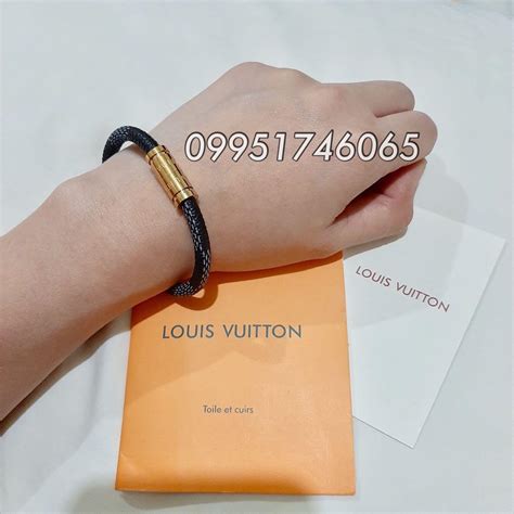 louis vuitton wristlet damier|Louis Vuitton confidential bracelet.